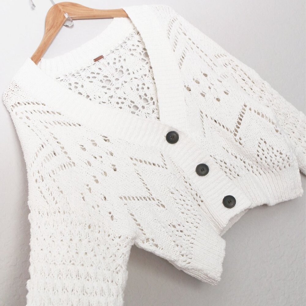 Free People Chloe Cardigan M Evening Cream White Loose Knit Cropped Sweater $128 - Picture 6 of 15